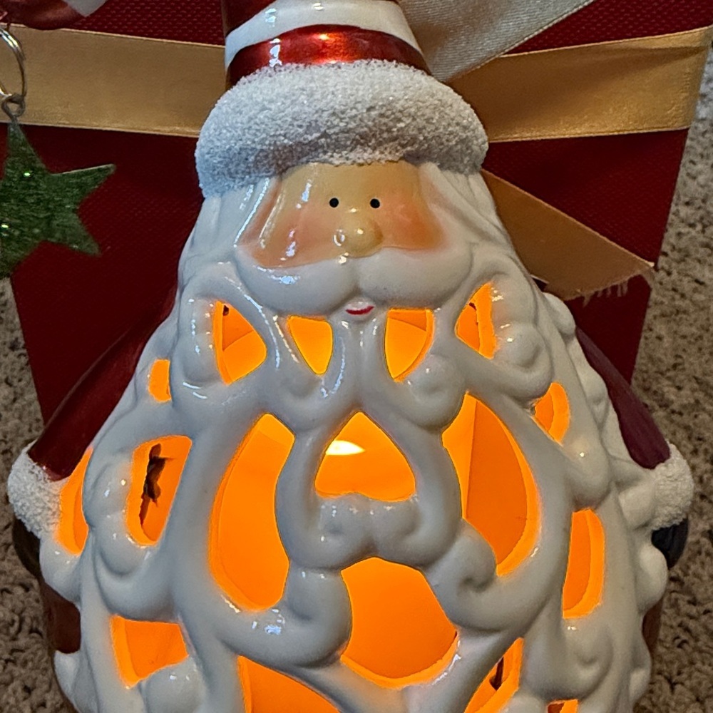 Santa Luminary w Flameless Candle Holiday Color Changing / Steady Amber Modes - Picture 5 of 11